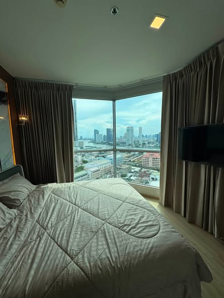 bedroom of RHYTHM Sathorn