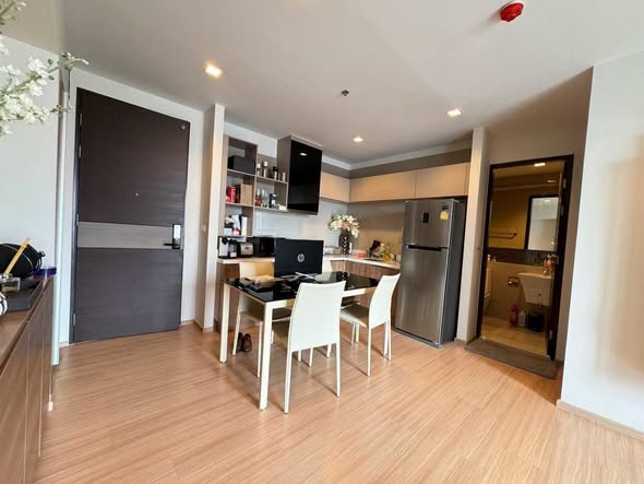 room interior of RHYTHM Sathorn