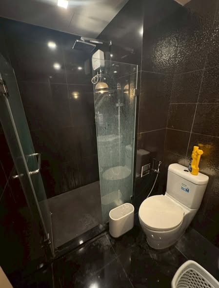 bathroom of Rhythm Sukhumvit 36-38
