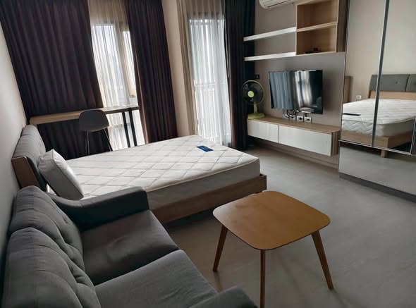 bedroom of Rhythm Sukhumvit 36-38