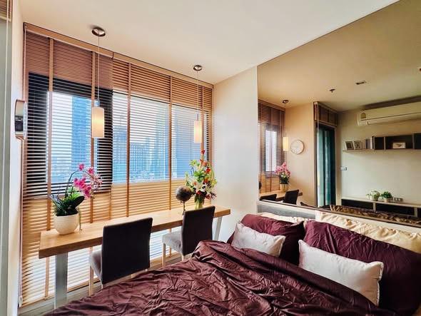 bedroom of Rhythm Sukhumvit 36-38