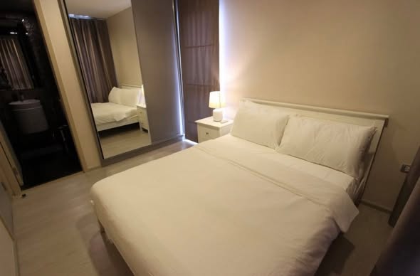 bedroom of Rhythm Sukhumvit 36-38
