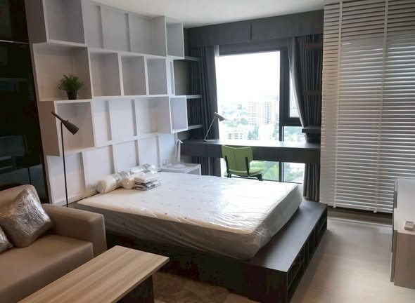 bedroom of Rhythm Sukhumvit 36-38