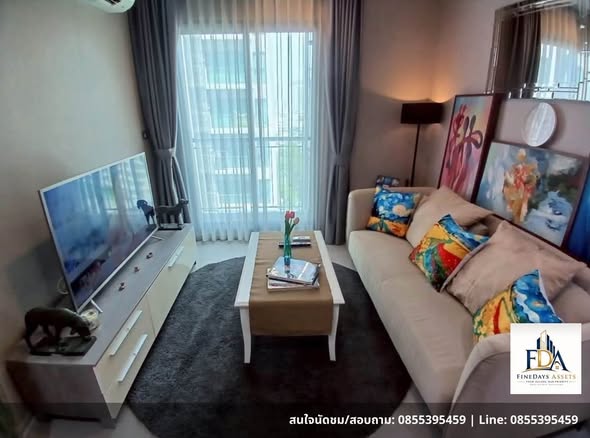 bedroom and living room of Rhythm Sukhumvit 36-38