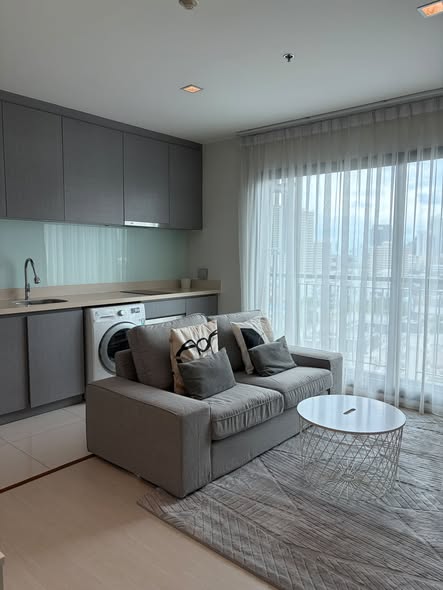 living room of Rhythm Sukhumvit 36-38