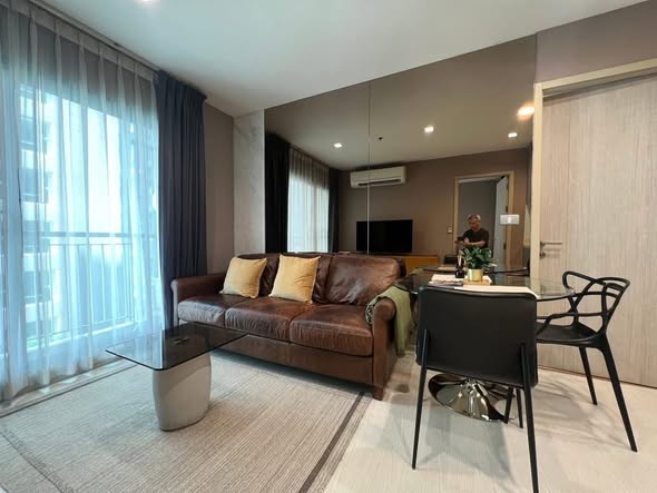 living room and bedroom of Rhythm Sukhumvit 36-38
