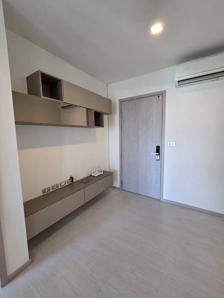 room interior of Rhythm Sukhumvit 36-38