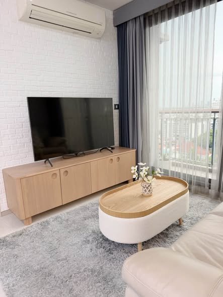 bedroom and living room of Rhythm Sukhumvit 42