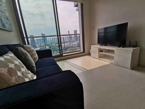 living room and bedroom of Rhythm Sukhumvit 42