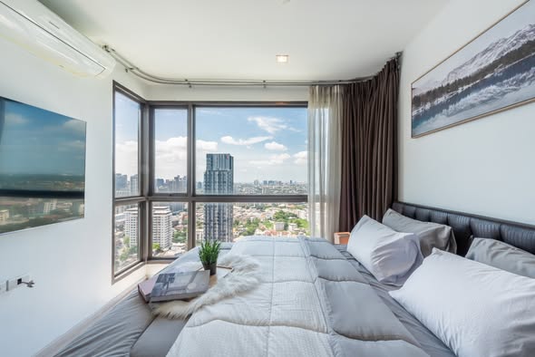 bedroom of RHYTHM Sukhumvit 44/1