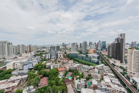 RHYTHM Sukhumvit 44/1