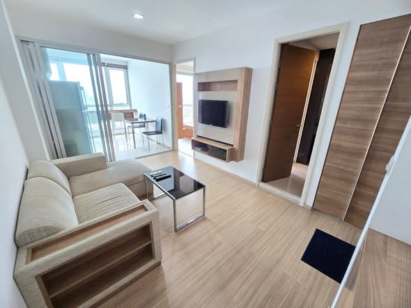 bedroom and living room and room interior of Rhythm Sukhumvit 50