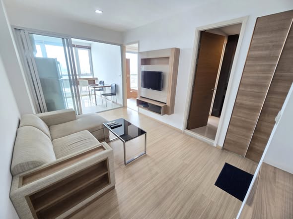 living room and room interior of Rhythm Sukhumvit 50