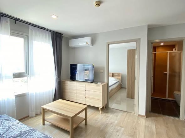 bedroom of Rich Park Chao Phraya