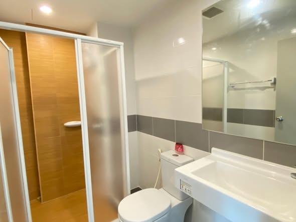 room interior of Rich Park Chao Phraya