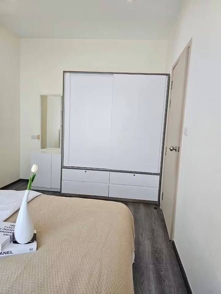 bedroom and room interior of Rich Park Triple Station