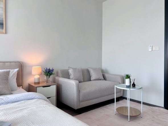 living room and bedroom of Rich Point @BTS Wutthakat