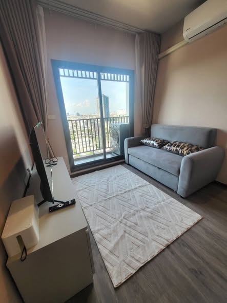 living room and bedroom and room interior of Rich Point @BTS Wutthakat