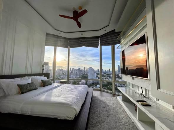 bedroom of Royce Private Residences