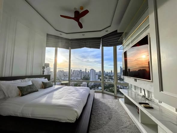 bedroom of Royce Private Residences