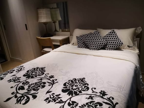 bedroom of Runesu Thonglor 5 (รูเนะสุ ทองหล่อ 5)