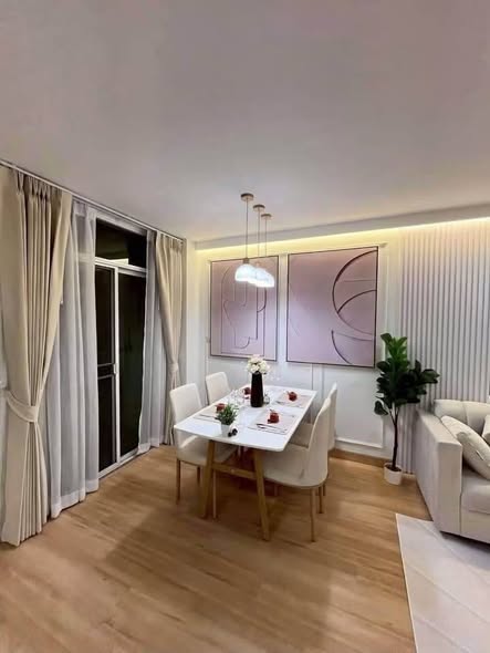 living room and bedroom of S Condo Sukhumvit 50