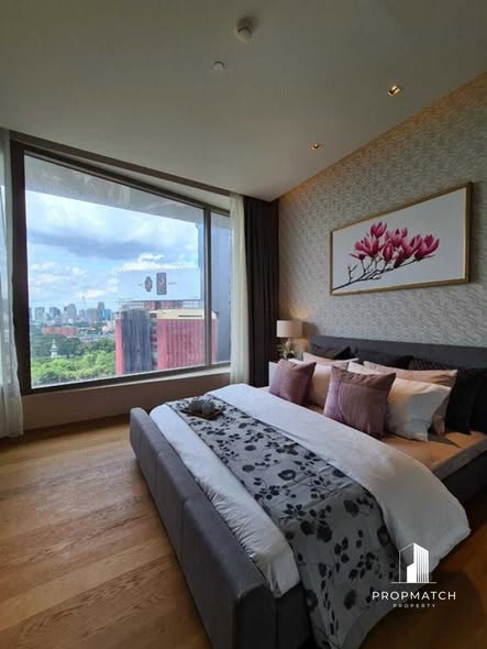 bedroom of SALADAENG One