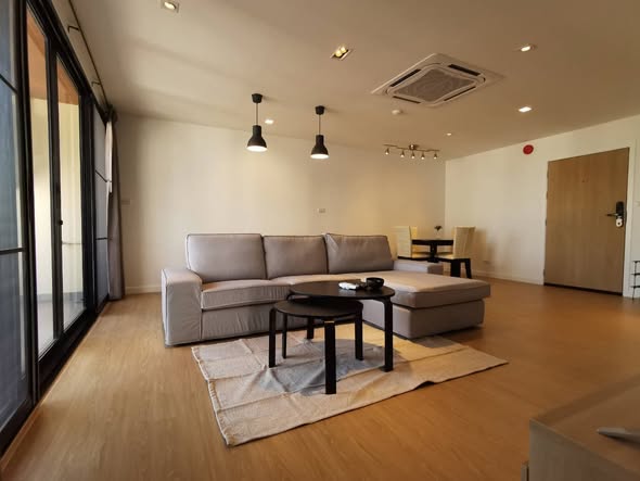 living room and room interior of Sampoom Garden Condominium