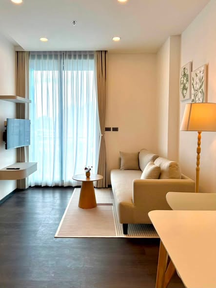 living room and bedroom of Sapphire Condominium Rama 3