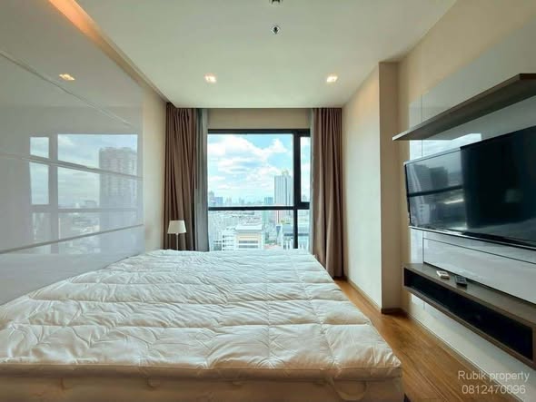 bedroom of Sathon Soi 12 Alley