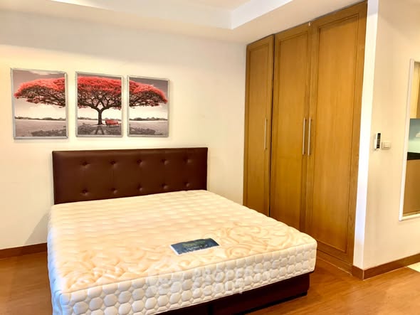 bedroom of Sathorn Gardens