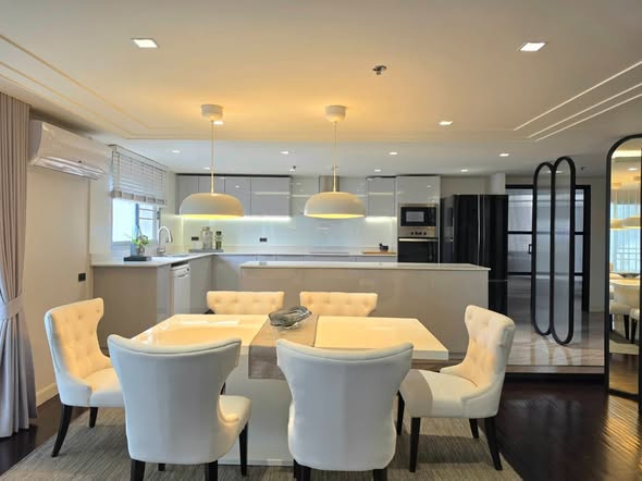kitchen of Sathorn Park Place Condominium