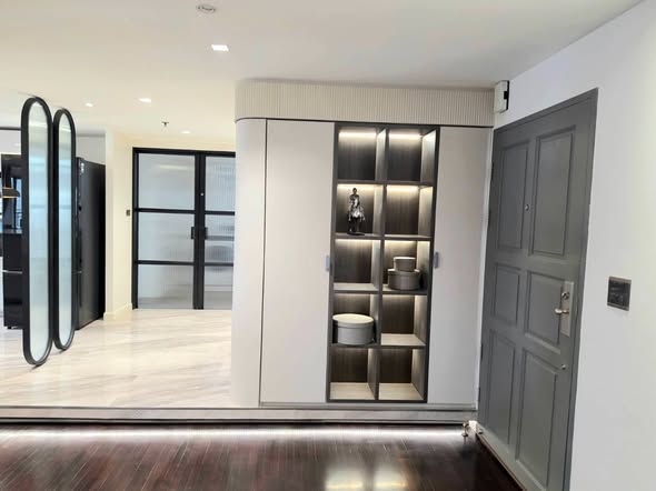 room interior of Sathorn Park Place Condominium
