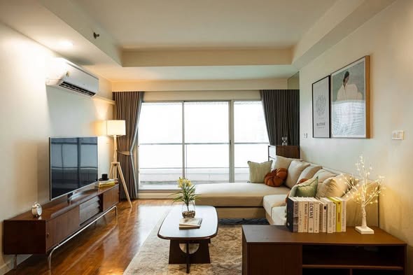 living room and bedroom of Sathorn Prime Residence