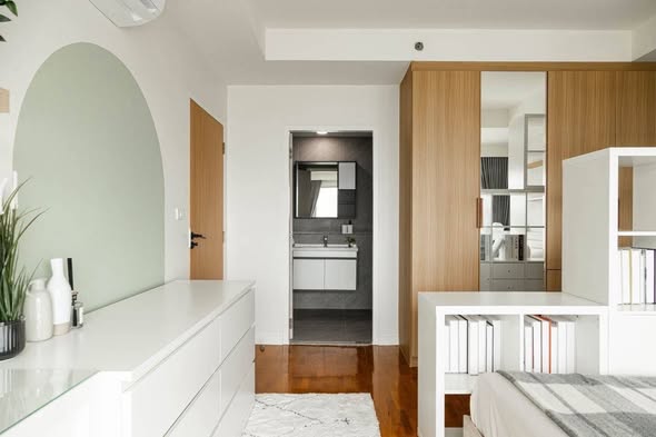 room interior and kitchen of Sathorn Prime Residence