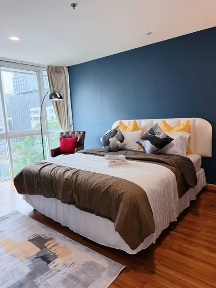 Serene Place Sukhumvit 24