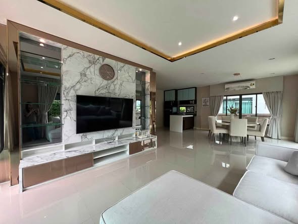 living room of Setthasiri Krungthep Kreetha 2