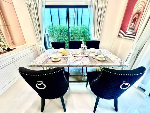 room interior of Setthasiri Krungthep Kreetha 2
