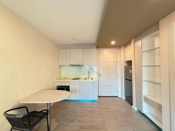 room interior of Seven Seas Condo Resort Jomtien