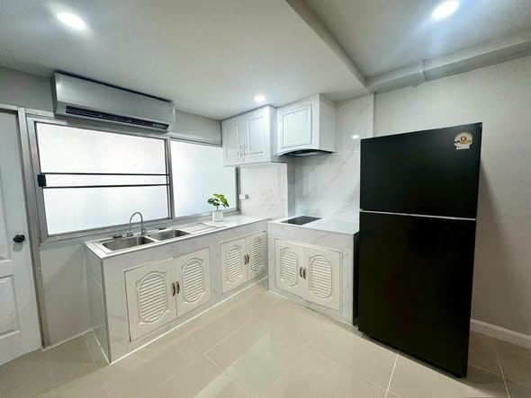 kitchen of Siam Condominium