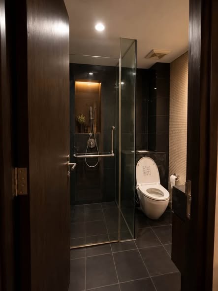 bathroom of Siamese Gioia