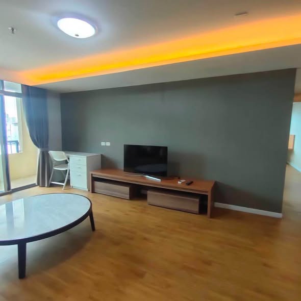 bedroom of Siamese Nang Linchi Condo