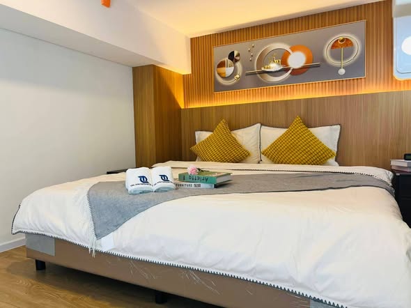 bedroom of Siamese residence landmark @ MRTA station