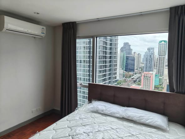 bedroom of Silom Suite Condominium
