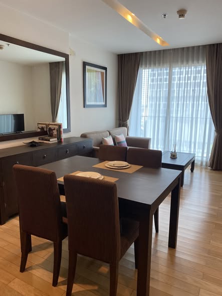 room interior of Siri at Sukhumvit