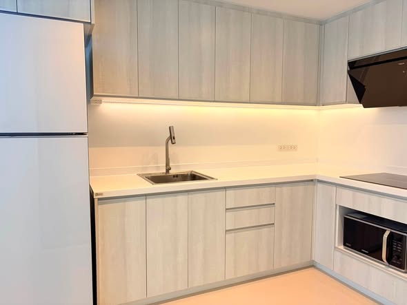 kitchen of Siri Place Pattanakarn