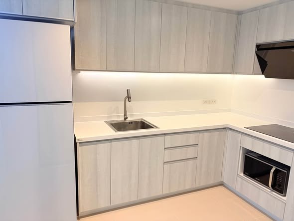 kitchen of Siri Place Pattanakarn