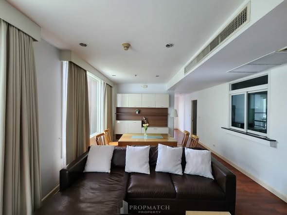 bedroom of Siri Residence