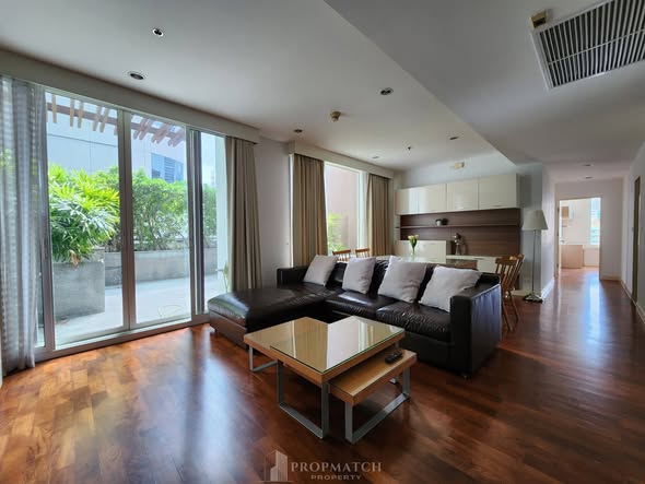bedroom and living room of Siri Residence