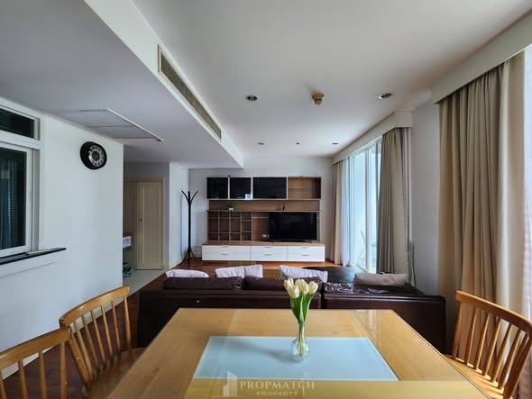 Siri Residence